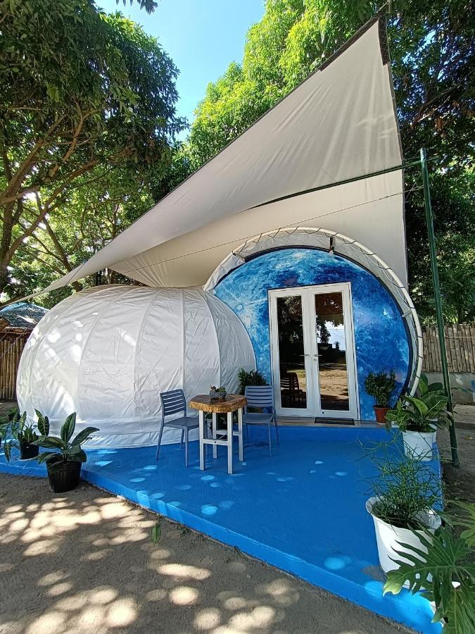 Shenanigans Glamping Resort Zamboanguita  외부 사진