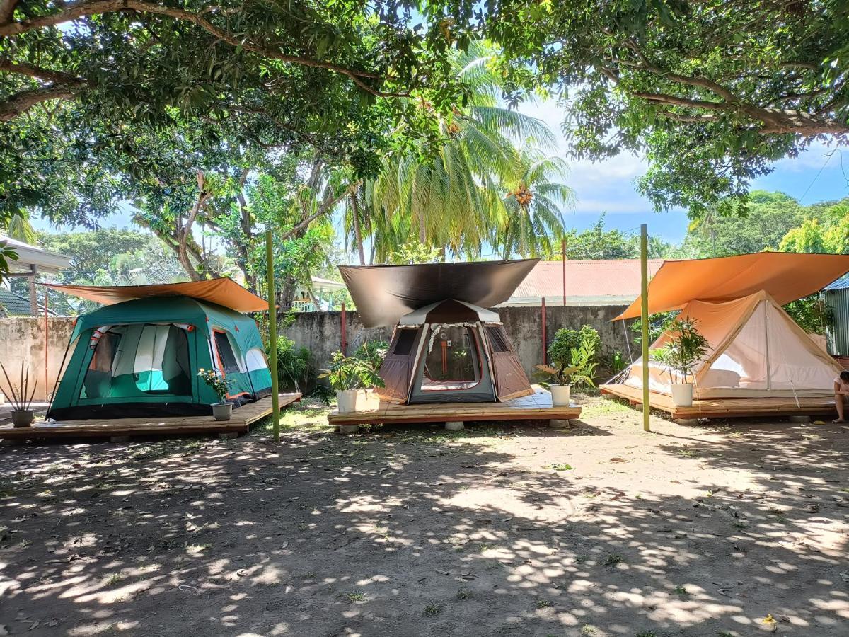 Shenanigans Glamping Resort Zamboanguita  외부 사진