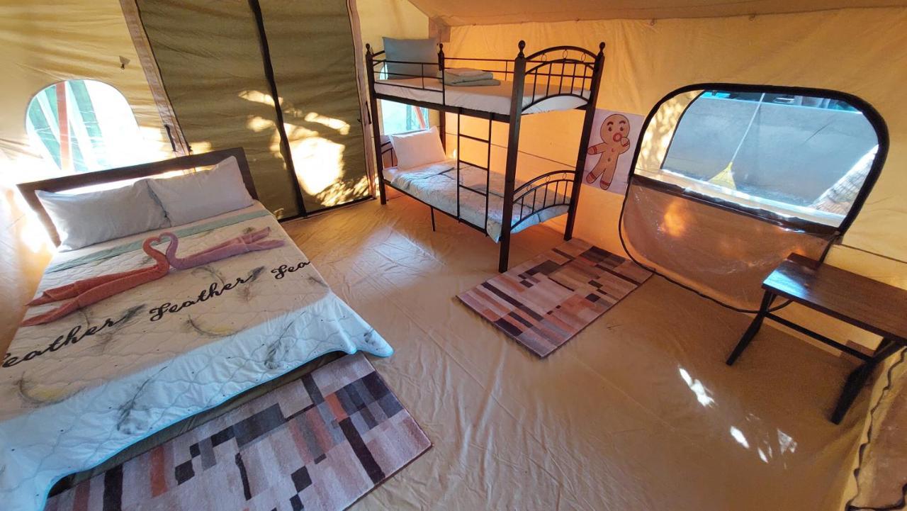 Shenanigans Glamping Resort Zamboanguita  외부 사진