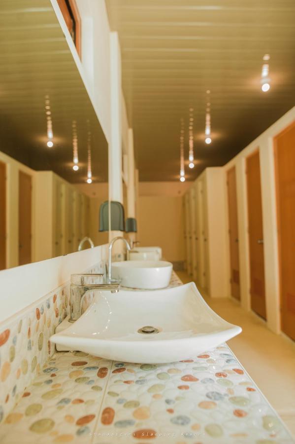 Shenanigans Glamping Resort Zamboanguita  외부 사진